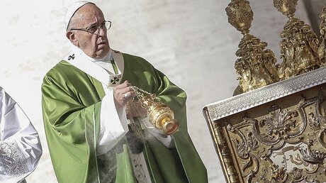 Papst Franziskus während der Messe auf dem Petersplatz / © Giuseppe Lami (dpa)