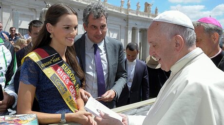 Miss Germany trifft Papst Franziskus / © Osservatore Romano / Handout (dpa)