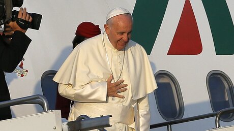 Papst Franziskus in Aserbaidschan eingetroffen / © Zurab Kurtsikidze (dpa)