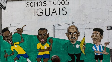 Wandbemalung in Brasilien: "Wir sind alle gleich" (dpa)