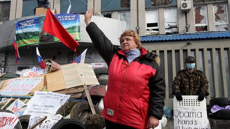 Demonstrieren für Russland (dpa)