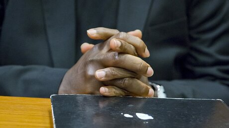 Prozess um Völkermord in Ruanda vor dem Frankfurter Oberlandesgericht / © Frank Rumpenhorst (dpa)