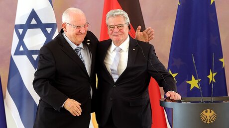  Israels Präsident Rivlin mit Bundespräsident Gauck (r) (dpa)