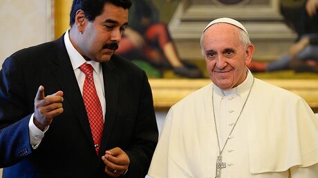 Präsident Maduro bei Papst Franziskus (Archiv) / © Pool (dpa)