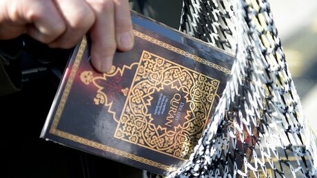 Der Koran: In über 100 Versen kommt Jesus vor / © Britta Pedersen (dpa)