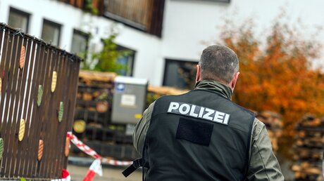 Polizei sichert den Tatort / © Nicolas Armer (dpa)