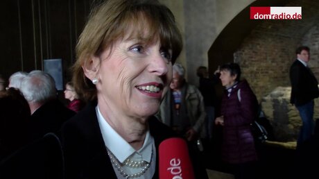 Henriette Reker besucht Baptisterium (DR)