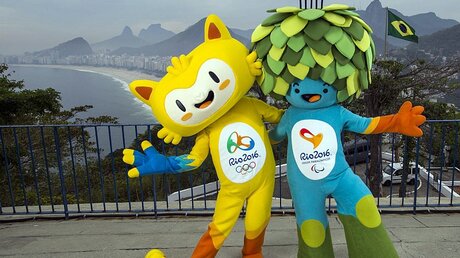 Maskottchen der olympischen und paralympischen Spiele 2016 in Rio de Janeiro / © Alex Ferro (dpa)