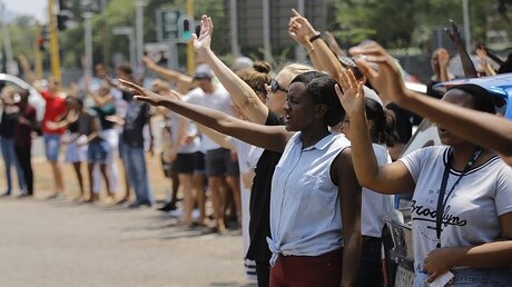 Studentenunruhen in Südafrika / © Kim Ludbrook (dpa)