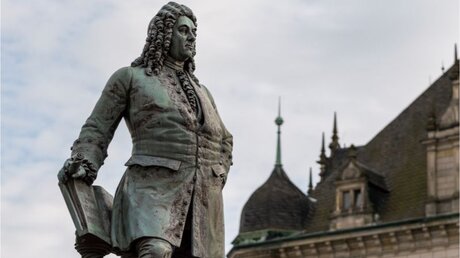 Statue von Georg Friedrich Händel in seiner Geburtsstadt Halle an der Saale / © Mirko Kuzmanovic (shutterstock)
