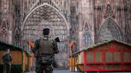 Straßburger Münster nach den Anschlag / © Sebastian Gollnow (dpa)