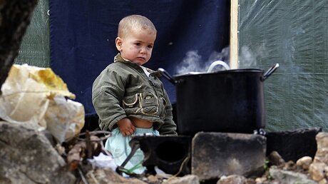 Flüchtlingskind im Libanon / © Nabil Mounzer (dpa)