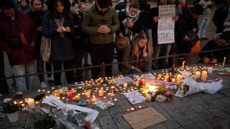 Trauer nach Anschlag in Straßburg / © Sebastian Gollnow (dpa)