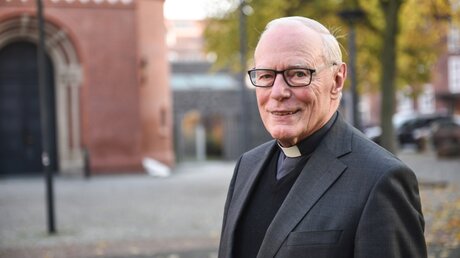Werner Thissen, emeritierter Erzbischof von Hamburg / © Michael Althaus (KNA)