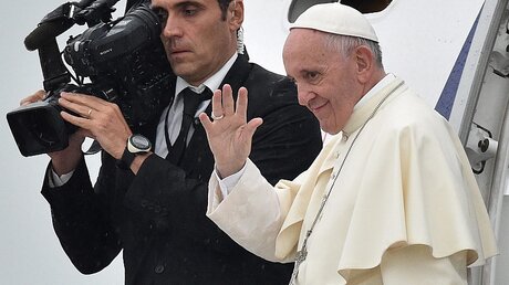 Der Papst sagt "Auf Wiedersehen"! / © Radek Peitruszka (dpa)