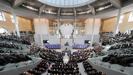Archiv: 15. Bundesversammlung zur Wahl des 11. Bundespräsidenten der Bundesrepublik Deutschland.  / © Lichtblick/Achim Melde (Bundestag)