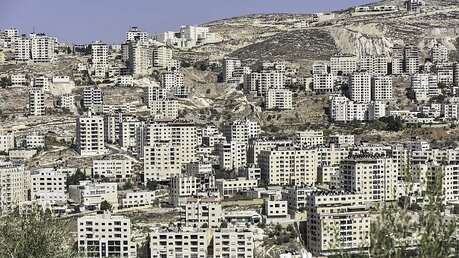 Blick auf Nablus / © Harald Oppitz (KNA)