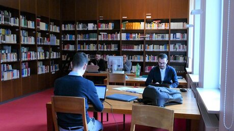 In die Bibliothek ziehen sich die Seminaristen zum Studium zurück / © Redemptoris Mater (DR)