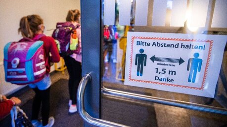 Erstes Bundesland: Mecklenburg-Vorpommern startet ins neue Schuljahr / © Jens Büttner (dpa)