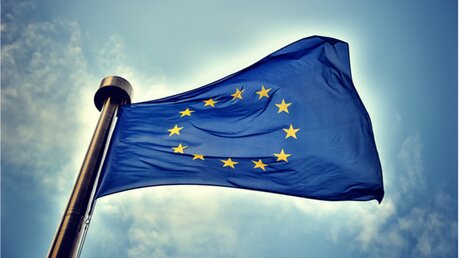 Europa-Flagge / © symbiot (shutterstock)