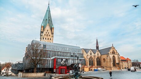 Hoher Dom zu Paderborn / © Olga Koverninska (shutterstock)