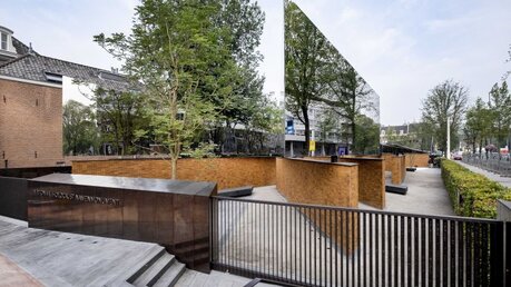 Holocaust-Monument vom Architekten Libeskind in den Niederlanden / © Ramon Van Flymen/ANP (dpa)