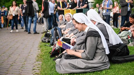Teilnehmende beim Katholikentag in Stuttgart (Archiv) / © Julia Steinbrecht (KNA)