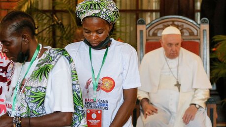 Papst Franziskus trifft Gewaltopfer in Kinshasa / © Paul Haring (KNA)