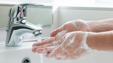 Sorgfältiges Händewaschen ist seit Corona unumgänglich geworden / ©  Alexander Raths (shutterstock)