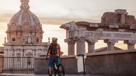 Mit dem Rad nach Rom / © WineDonut (shutterstock)