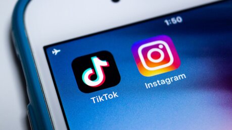 Soziale Medien: Tiktok und Instagram / © Koshiro K (shutterstock)
