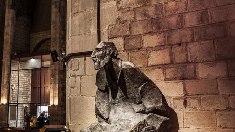 Ignatius von Loyola-Statue in der gotischen Basilika Santa Maria del Mar, Barcelona, Spanien / © WH_Pics (shutterstock)