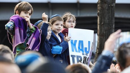 Kinder demonstrieren gegen Antisemitismus / © Markus Nowak (KNA)