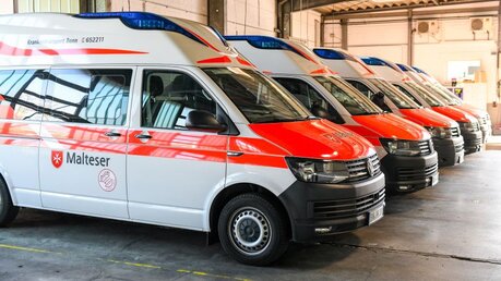 Krankenwagen des Malteser Rettungsdienstes / © Harald Oppitz (KNA)