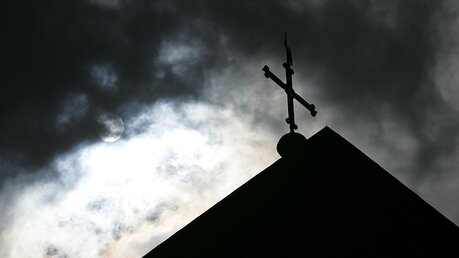 Dunkle Wolken über Australiens Kirche / © Friso Gentsch (dpa)