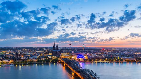 Panoramablick über Köln / © r.classen (shutterstock)