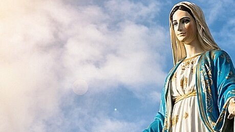 Statue der Gottesmutter Maria / © Tanakorn Moolsarn (shutterstock)