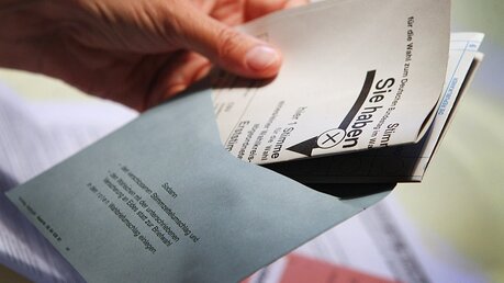 Stimmzettel für Bundestagswahl / © Karl-Josef Hildenbrand (dpa)