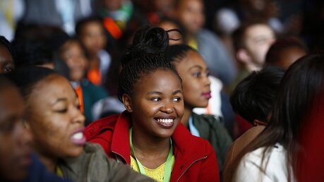 Junge Menschen in Südafrika / © Nic Bothma (dpa)