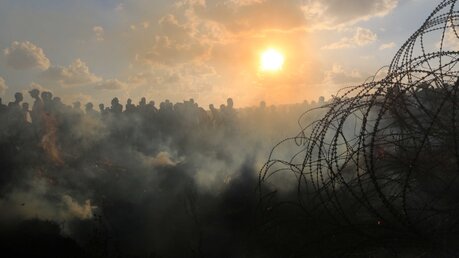 Zusammenstöße zwischen Palästinensern und israelischen Sicherheitskräften / © Mahmoud Khattab (dpa)