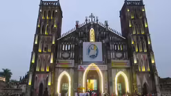 Die Basilika von So Kien südlich von Hanoi / © Kopp (DBK)