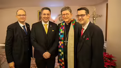 Kardinal mit Karnevals-Stola / © Hirschbeck (Erzbistum Köln)