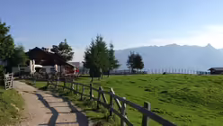 Erstes Ziel Mitterfeldalm / &copy; Stefan Quilitz