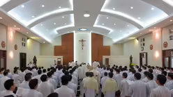 Die Delegation aus Deutschland beim Gottesdienst im Priesterseminar von Hanoi am 9. Januar 2016 / © Kopp (DBK)