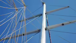 Blauer Himmel auf See / &copy; Monika Wei&szlig;