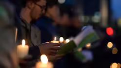 Nachtgebet auf dem Augustusplatz / © Hendrik Schmidt (dpa)