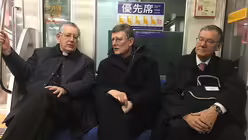 Kardinal in der U-Bahn (Erzbistum K&ouml;ln)