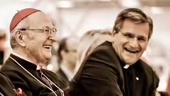 Kardinal Meisner und Weihbischof Schwaderlapp / © dr (DR)