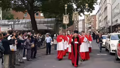 Einf&uuml;hrung des neuen Erzbischofs (DR)