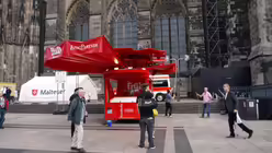 Einf&uuml;hrung des neuen Erzbischofs (DR)